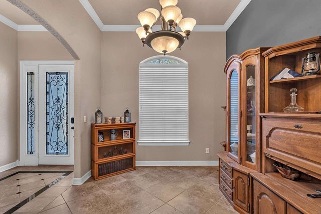 265 Towering Oaks Lane, Longview, TX 75602