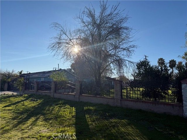 24595 4th, San Bernardino, CA 92410