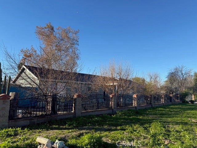 24595 4th, San Bernardino, CA 92410