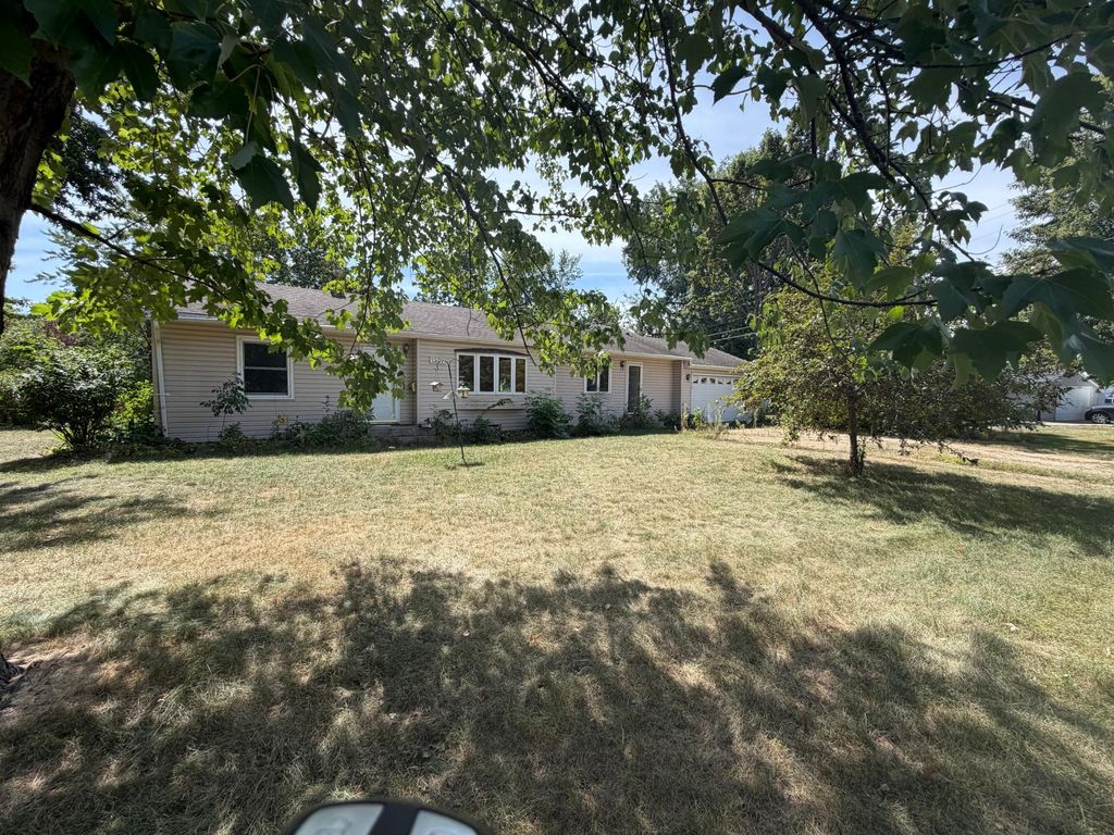 1307 Park Road, Bloomington, MN 55425 — exterior