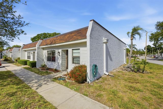 9023 MISSION OAKS BOULEVARD F, Seminole, FL 33776