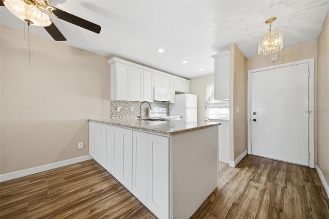 9023 MISSION OAKS BOULEVARD F, Seminole, FL 33776