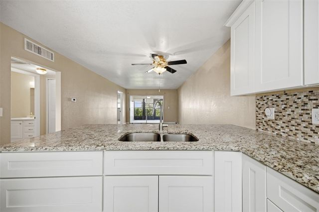 9023 MISSION OAKS BOULEVARD F, Seminole, FL 33776