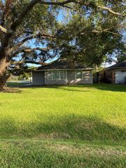 715 Washington Street, South Houston, TX 77587