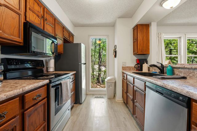 53 Halcon Place, Hot Springs Village, AR 71909