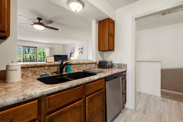 53 Halcon Place, Hot Springs Village, AR 71909
