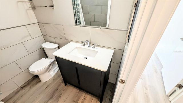 6973 MADONNA PLACE, Sarasota, FL 34243