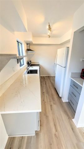 6973 MADONNA PLACE, Sarasota, FL 34243