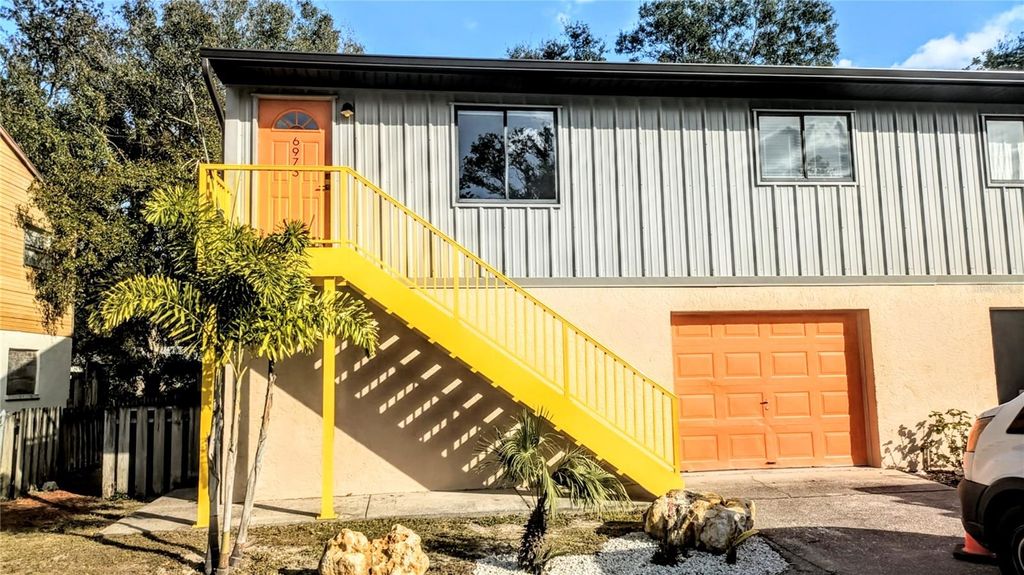 6973 MADONNA PLACE, Sarasota, FL 34243