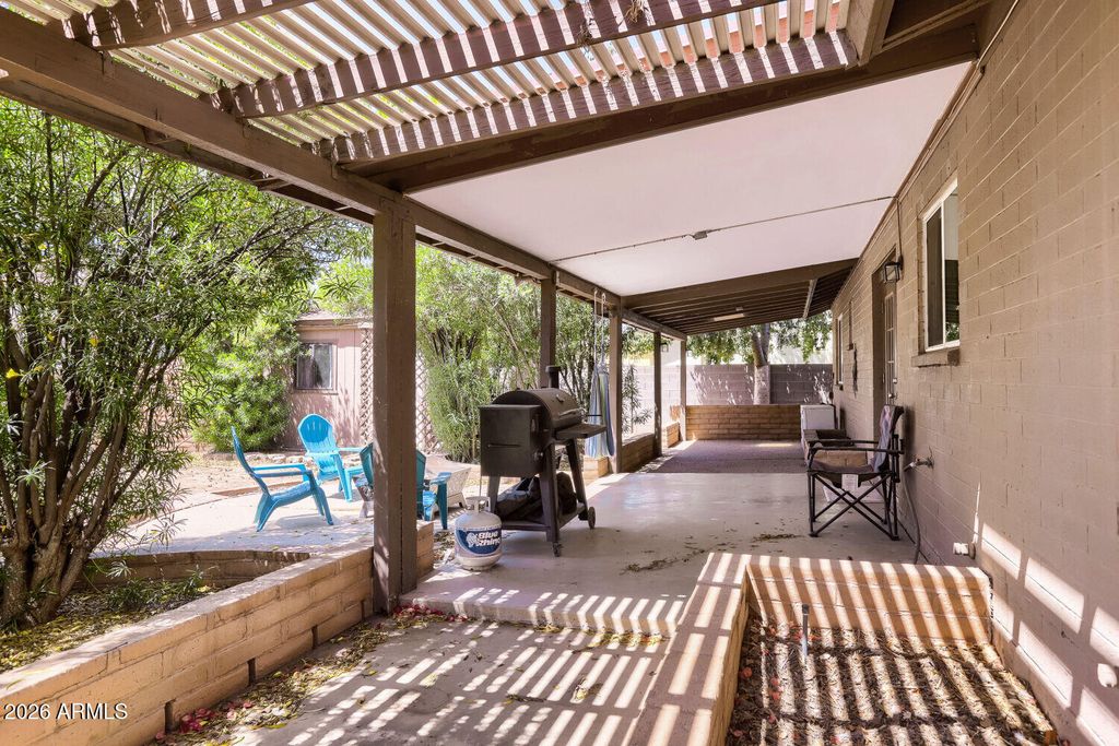 Image 18 of property listing at 95 W SAN REMO Street, Gilbert, AZ 85233