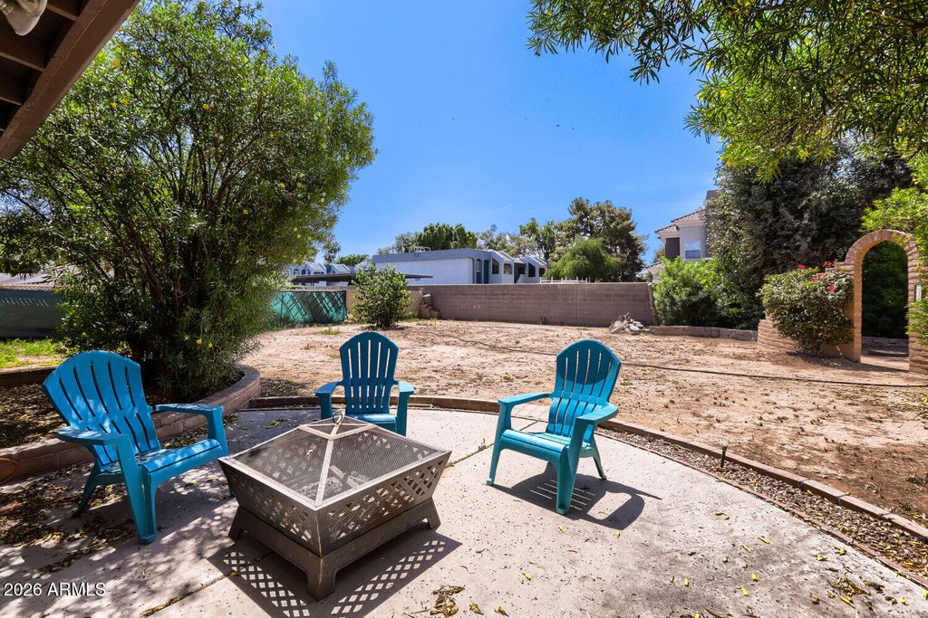 Image 19 of property listing at 95 W SAN REMO Street, Gilbert, AZ 85233