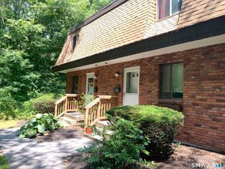 11 King Arthur Drive 5A, East Lyme, CT 06357