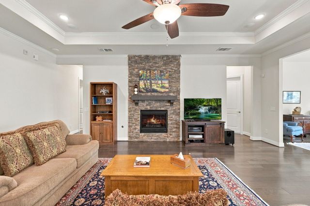 236 Appaloosa Court, The Woodlands, TX 77382