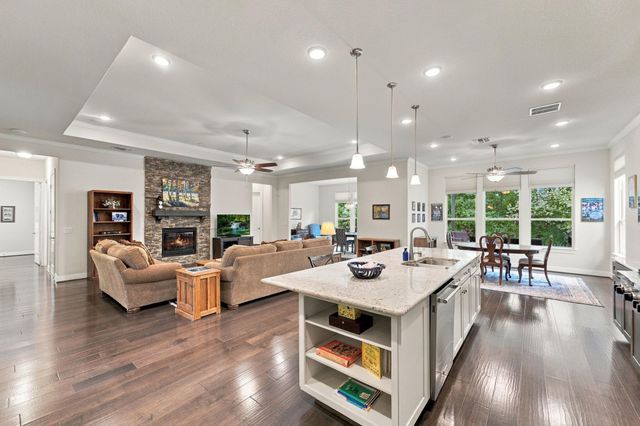 236 Appaloosa Court, The Woodlands, TX 77382