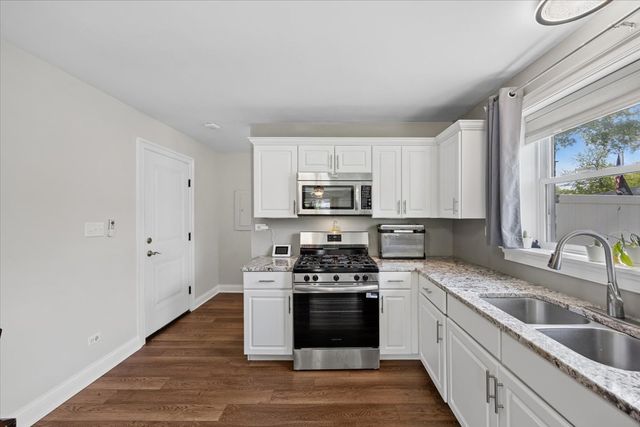 21955 Millard Avenue, Richton Park, IL 60471