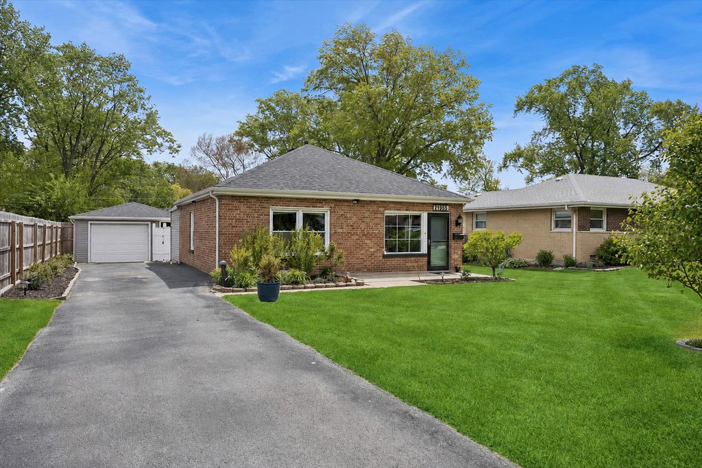 21955 Millard Avenue, Richton Park, IL 60471
