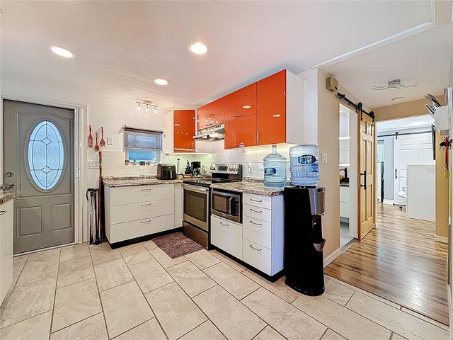 32 WILLIAM PENN WAY 1, Palm Harbor, FL 34684