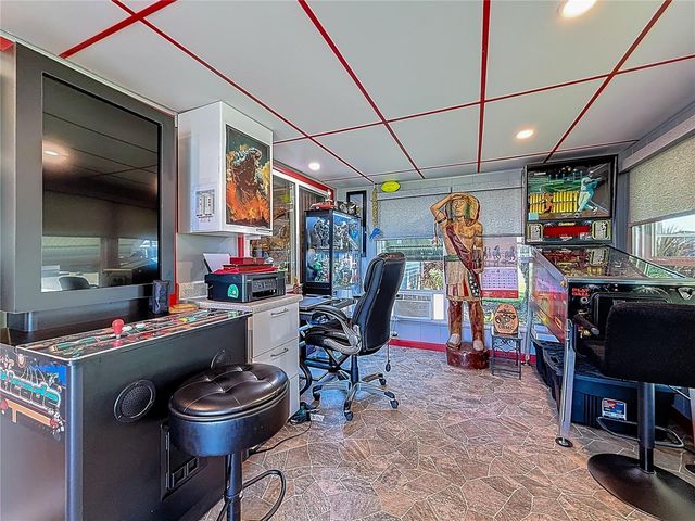 32 WILLIAM PENN WAY 1, Palm Harbor, FL 34684