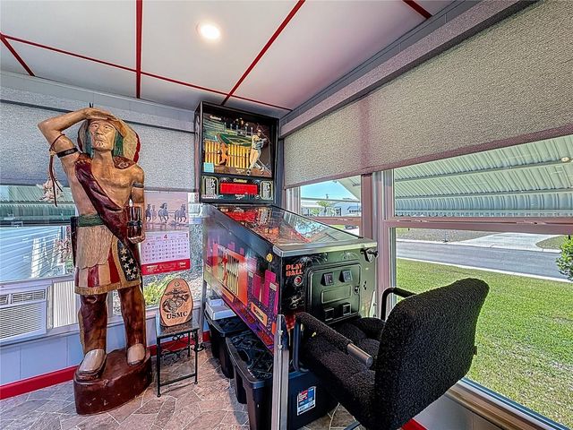 32 WILLIAM PENN WAY 1, Palm Harbor, FL 34684