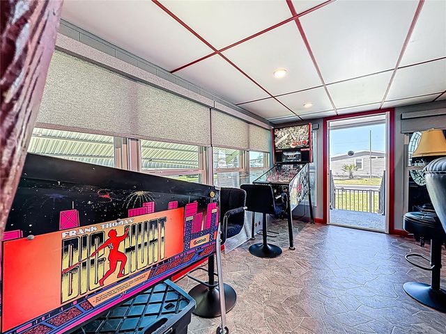 32 WILLIAM PENN WAY 1, Palm Harbor, FL 34684