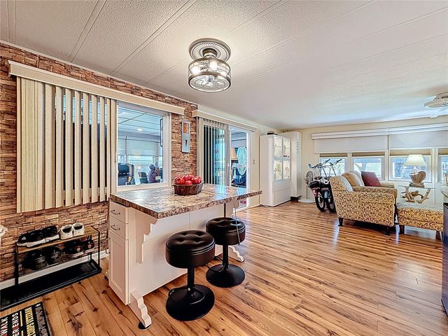 32 WILLIAM PENN WAY 1, Palm Harbor, FL 34684