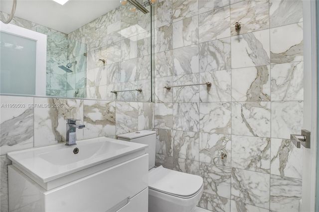 1106 NE 86th St, Miami, FL 33138