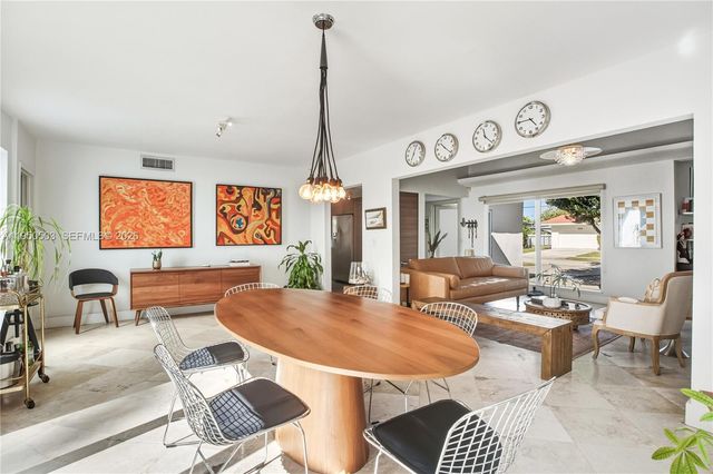 1106 NE 86th St, Miami, FL 33138