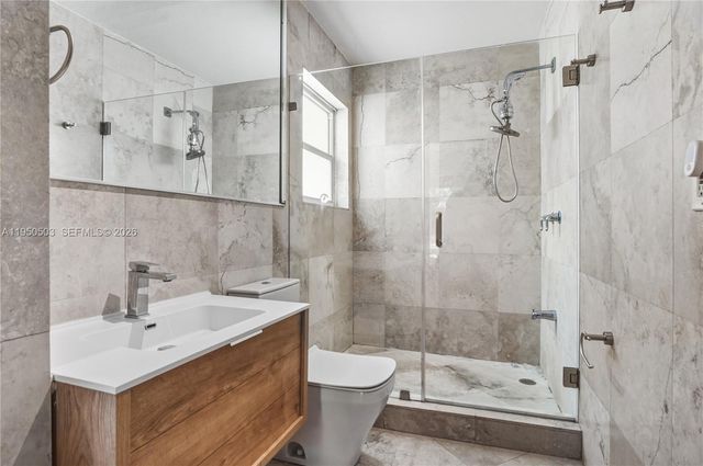 1106 NE 86th St, Miami, FL 33138