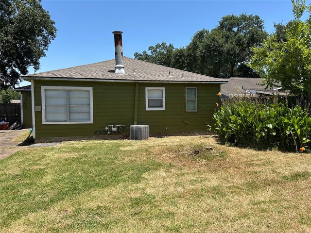 2008 Dade Street, Pasadena, TX 77502