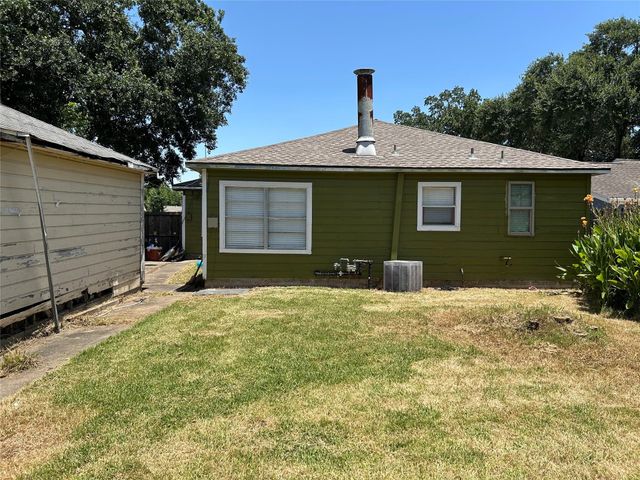 2008 Dade Street, Pasadena, TX 77502