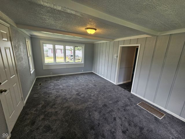 704 W Madison Street, Alexandria, IN 46001