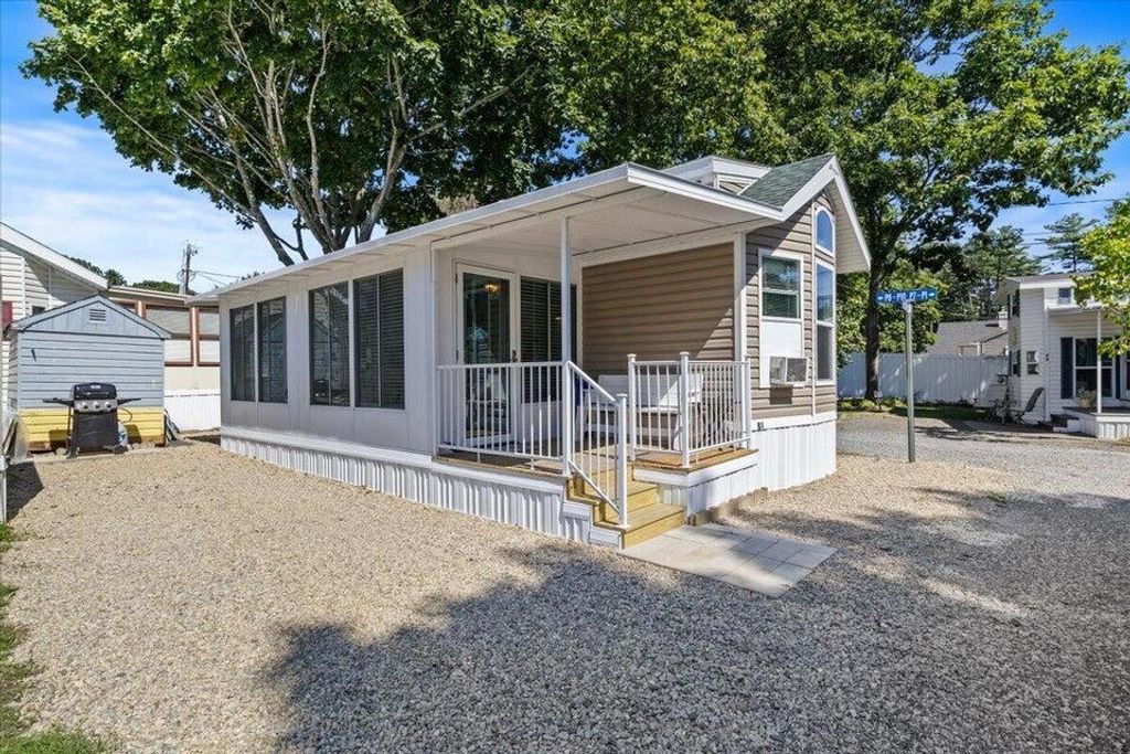 9 Bourne Avenue B6, Wells, ME 04090 — photo 5