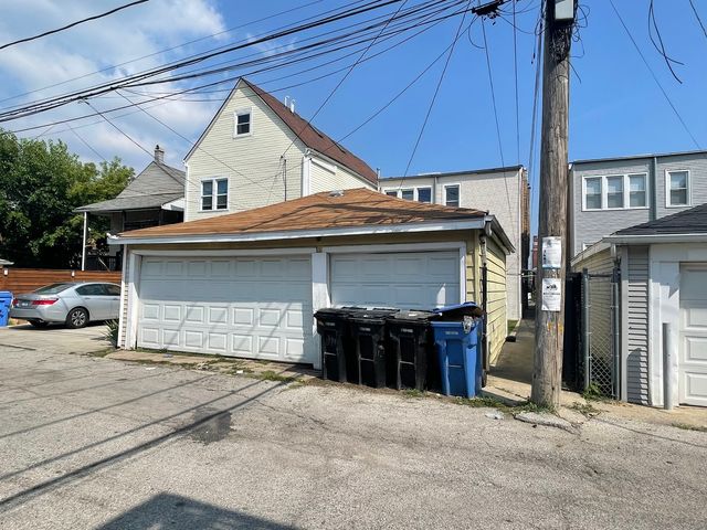 3815 W Diversey Avenue, Chicago, IL 60647