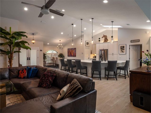 9710 NW 160TH AVENUE, Morriston, FL 32668