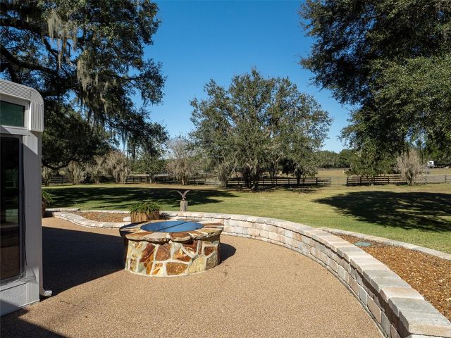 9710 NW 160TH AVENUE, Morriston, FL 32668