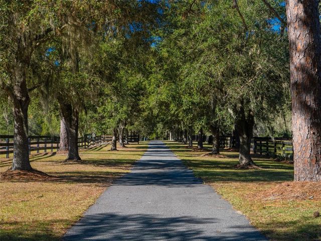 9710 NW 160TH AVENUE, Morriston, FL 32668