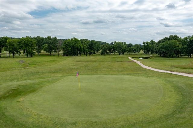 54 Enchanted Lane, Linn Valley, KS 66040