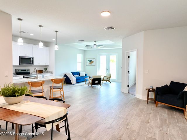 1854 Amberwood Drive SE, Palm Bay, FL 32909