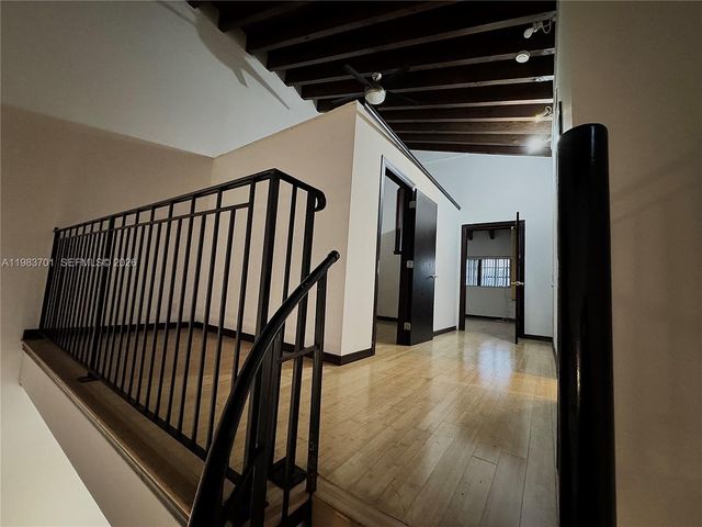 3911 Farragut Street, Hollywood, FL 33021