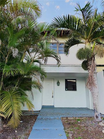 3911 Farragut Street, Hollywood, FL 33021