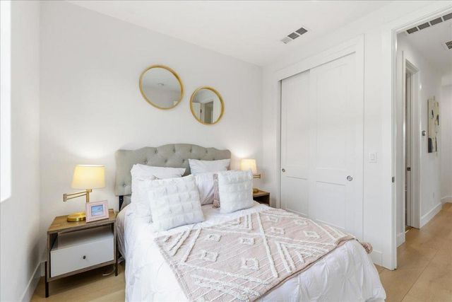 270 Ariana Place, Mountain View, CA 94043