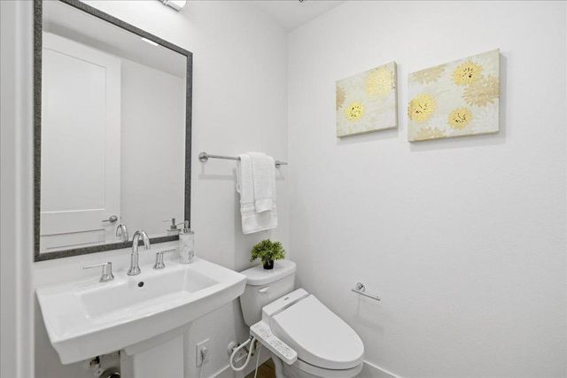 270 Ariana Place, Mountain View, CA 94043