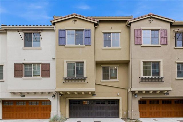 270 Ariana Place, Mountain View, CA 94043