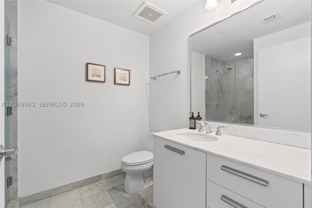 1050 Brickell Ave 2112, Miami, FL 33131