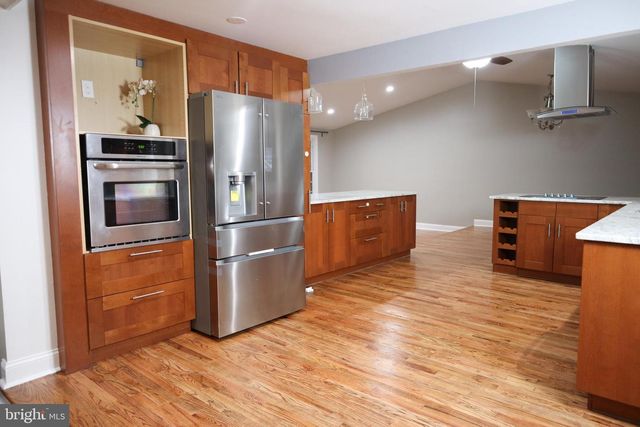 12618 PRESTWICK DR, Fort Washington, MD 20744