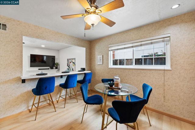 1948 Rainier Dr, Martinez, CA 94553