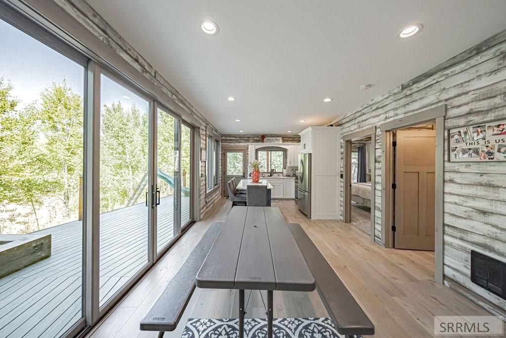 Image 13 of property listing at 10468 Rig Ranch Road, Rexburg, ID 83440