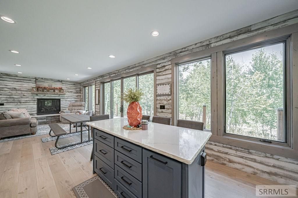 Image 20 of property listing at 10468 Rig Ranch Road, Rexburg, ID 83440