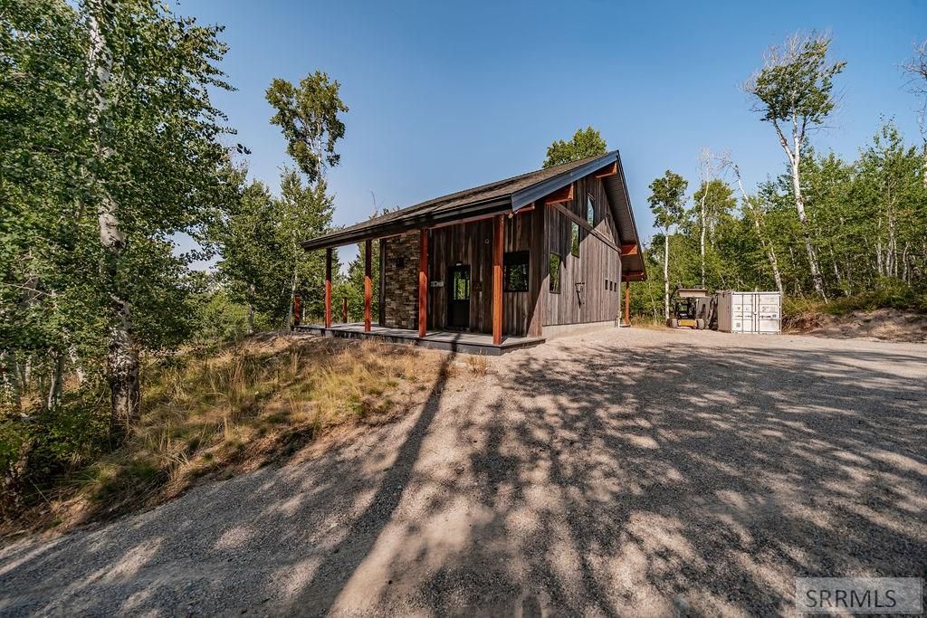Image 3 of property listing at 10468 Rig Ranch Road, Rexburg, ID 83440