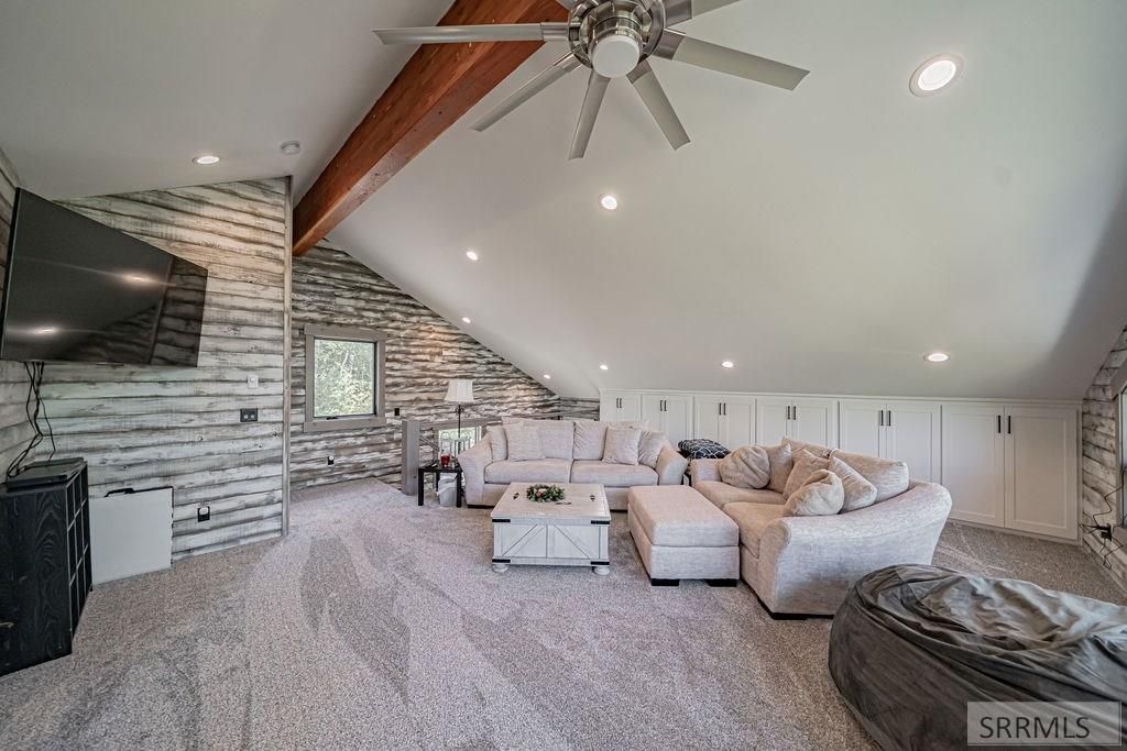 Image 31 of property listing at 10468 Rig Ranch Road, Rexburg, ID 83440